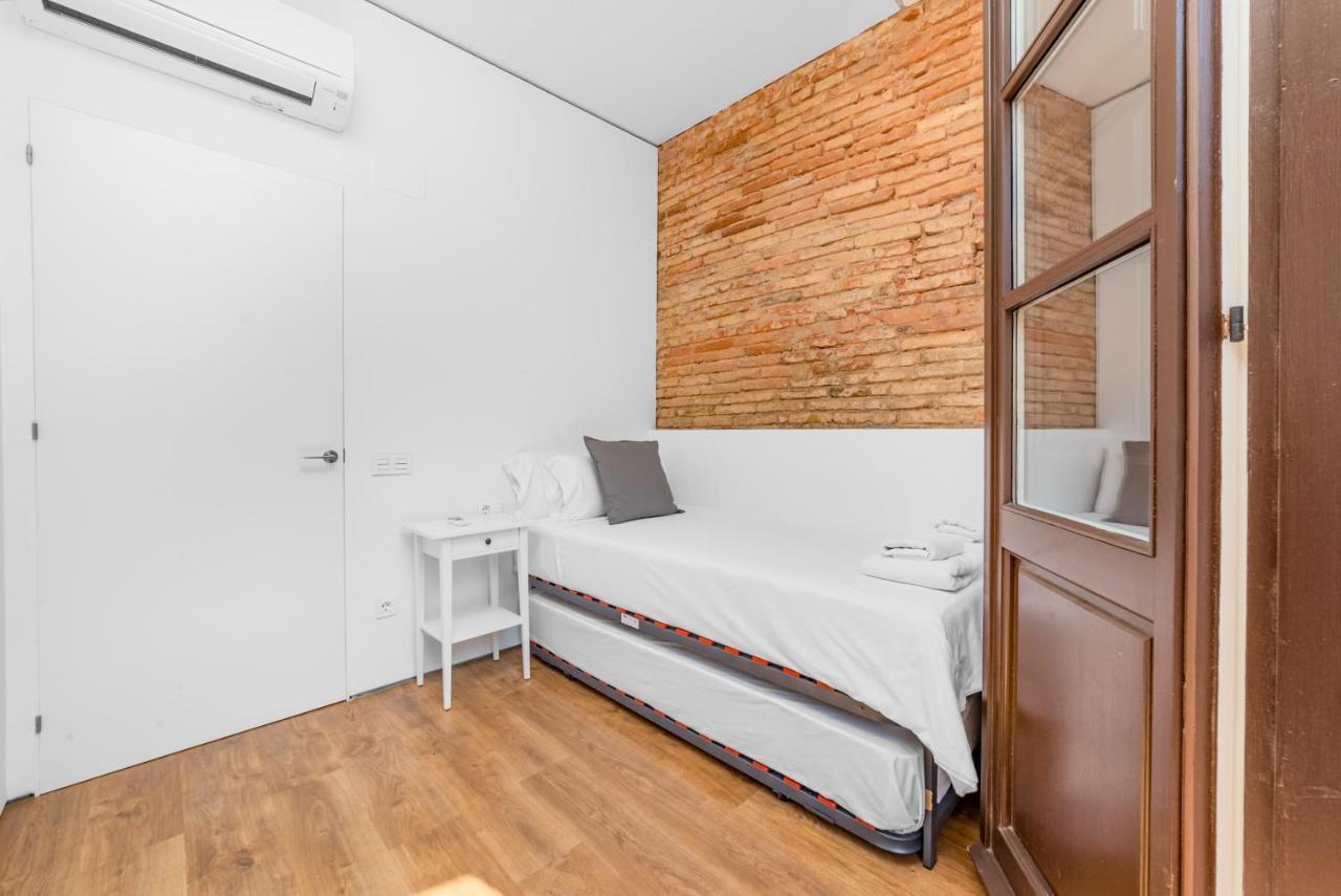 Sant Pau Ramblas Apartments Serennia Barcellona Esterno foto